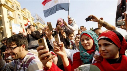 Egypt president approves law restraining social media