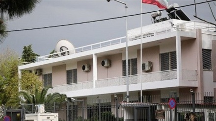 Atacan embajada de Irán en Atenas+video