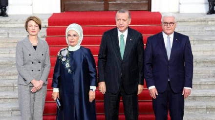 Germania: Erdogan accolto a Bellevue