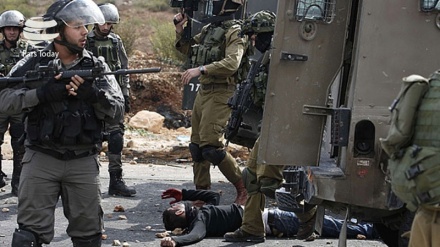 Soldati sionisti uccidono un minore palestinese