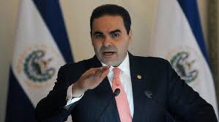 El Salvador, 10 anni all'ex presidente