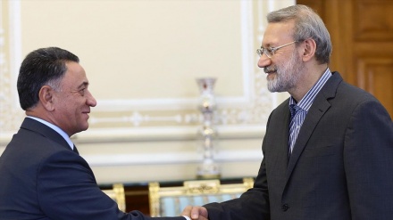 イラン国会議長、地域は移動するテロリストに遭遇