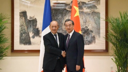 中国外长批评美国采取的单边主义政策