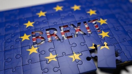 Risk of no-deal Brexit staggers European companies and economy