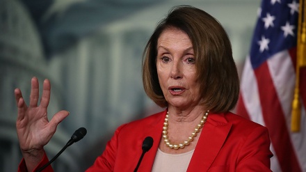 Nancy Pelosi: Nuk ia vlen të thirret Trump në interpelancë!