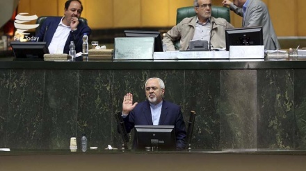 Zarif no Parlamento: Hoje o mundo reconhece que o Irã está na linha de frente da luta contra Terrorismo