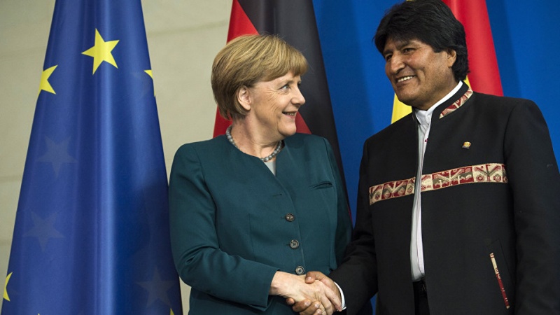  Presidente da Bolívia convida Merkel a visitar Bolívia para discutir industrialização