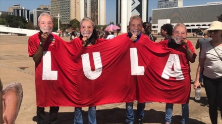 Brasileños piden excarcelación de Lula