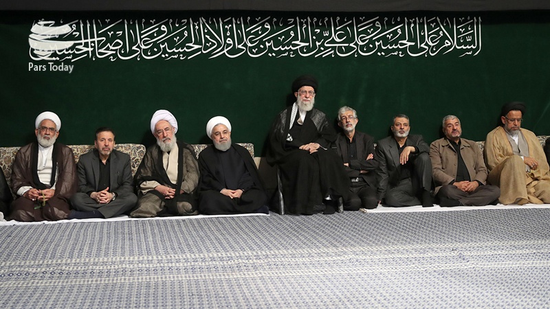 Noite de Tasua de lamentação de Martirio do Imam Hossein (A.S) com a presença do líder