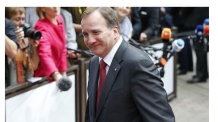 Svezia: fiducia al premier Lofven