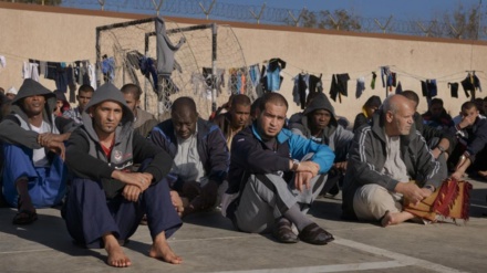 利比亚首都400多名囚犯越狱