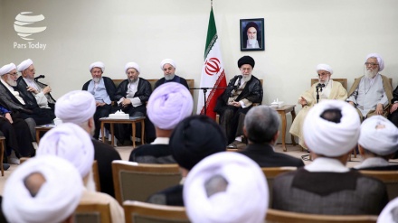 Líder de Irán recibe miembros de la Asamblea de Expertos+fotos