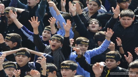 Az.R Təhsili vəziri bə tələbəon Aşura ruji əzadarətiədə iştiraki ğədəğə noəşe