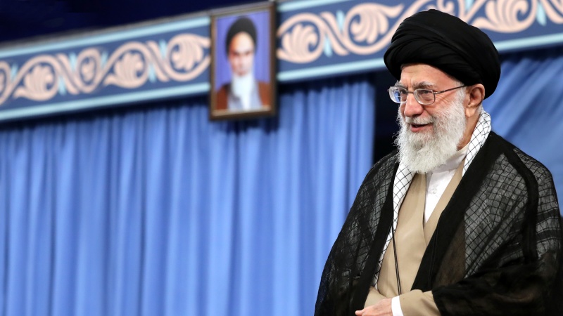 Pemimpin Besar Revolusi Islam Iran, Ayatullah al-Udzma Sayid Ali Khamenei