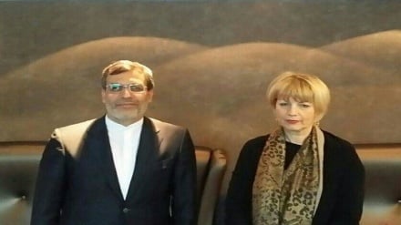 رایزنی «جابری انصاری» و «هلگا اشمید» در مورد آخرین تحولات منطقه