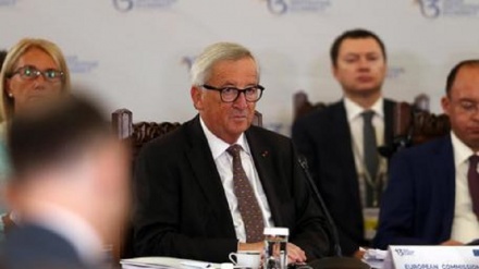 Juncker, accordo sulla Brexit è lontano