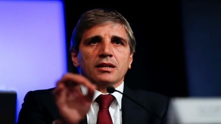 Renuncia presidente del Banco Central de Argentina