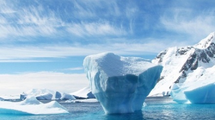 Ambiente: lo scioglimento dei ghiacci dei poli va 6 volte più veloce