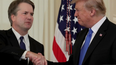 Kavanaugh, Trump ordina inchiesta Fbi