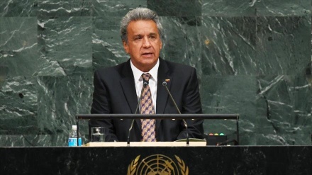 Presidente de Ecuador exige solidaridad con migrantes venezolanos