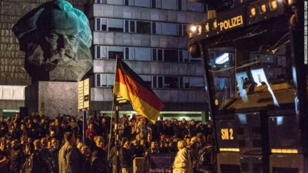 Alemanha: Já são 18 os feridos em protestos contra e pró-estrangeiros