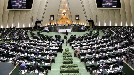 Irans Parlament stimmt Errichtung von acht freien Handelszonen und 12 Sonderwirtschaftszonen zu