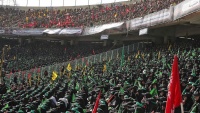 アーザーディスタジアムで行われた民兵組織バスィージの大規模