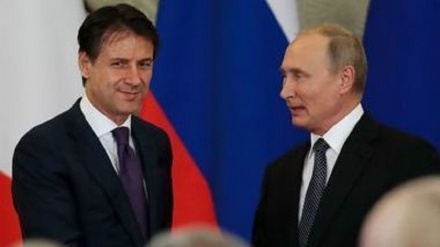 Putin: se Usa si ritirano da trattati, non resta che corsa ad armamenti