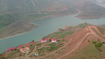 南西部フーゼスターン州ザラース観光村