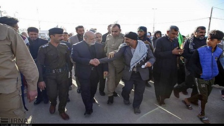 伊朗驻伊拉克大使参加伊玛目侯赛因殉难四十日大游行活动