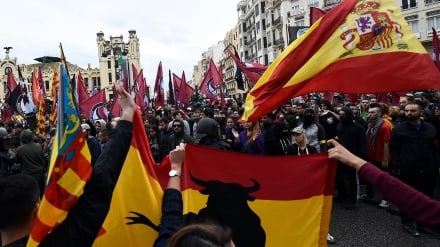 Tensión entre manifestantes izquierdistas y ultraderechistas en Valencia(fotos+video)