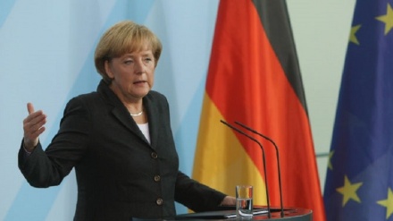 Germany's Merkel to press for extension of anti-Russia sanctions over Ukraine