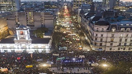 Marcha en Argentina contra presupuesto fondomonetarista de Macri