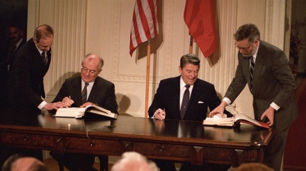 Kina reagon ashpër: Trump ta mendojë “dy herë” tërheqjen nga traktati bërthamor