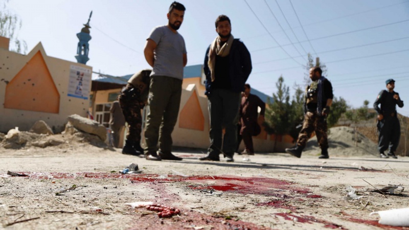 Taleban inicia ataques terroristas quando a eleição começa no Afeganistão