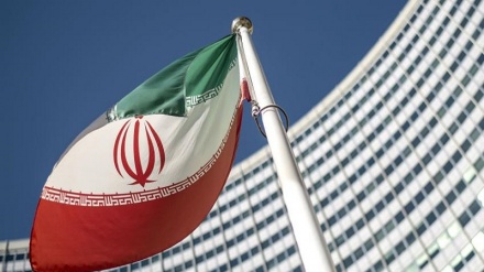 Irã diz “inacreditável” que a Arábia Saudita pretende substituir seu petróleo