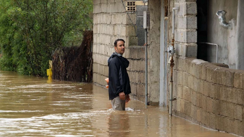 Inundações deixam mais de 5 mortos no Irã (+fotos)