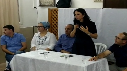 איילת שקד מעודדת את 