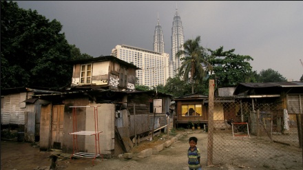 Jurang Kaya-Miskin di Malaysia Bertambah Dua Kali Lipat