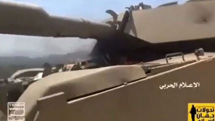 Pasukan Yaman Bakar Tank Pasukan Koalisi Pimpinan Saudi 