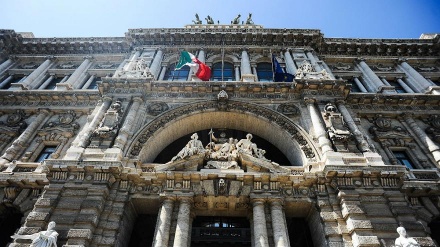 איטליה מבטלת הקפאת 5 מלירד דולר של הבנק המרכזי האיראני