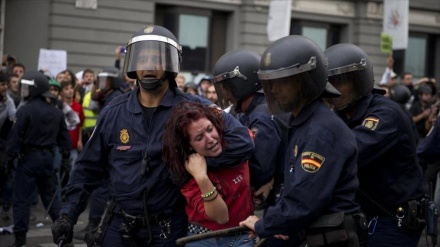 Españoles, insatisfechos con el funcionamiento de la democracia