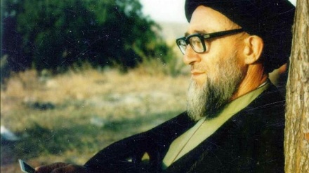Ko Kun San Na (226) 10 Ga Watan Abaan Shekara Ta 1397 Hijira Shamsia 