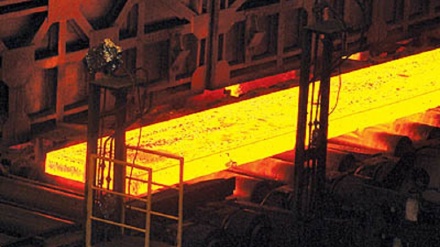 Industria: l’Iran supera l’Italia nella produzione di acciaio