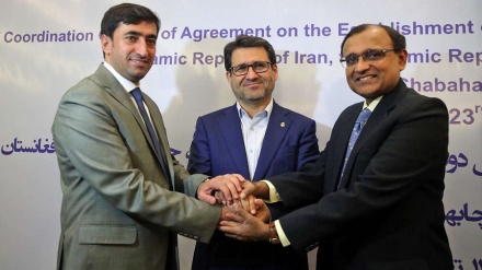 イラン南東部チャーバハール港湾に関するイラン、インド、アフガニスタンの協力合意書が調印