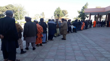 アフガニスタンで議会選挙が実施中