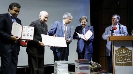 イラン外務省報道官、「世界は、ガンジーの非暴力主義を必要としている」