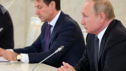 Italia-Russia, Conte da Putin: firmati 13 accordi