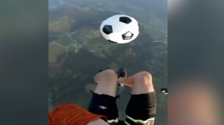 2000 метр баландликда футбол уйнаш-видео