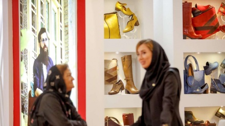 Pameran Indusri Kulit di Tehran